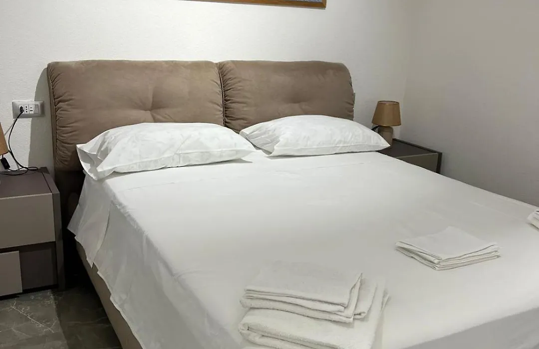 Nr Apartment-1